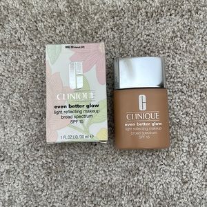 Clinique even better glow foundation with spf 15